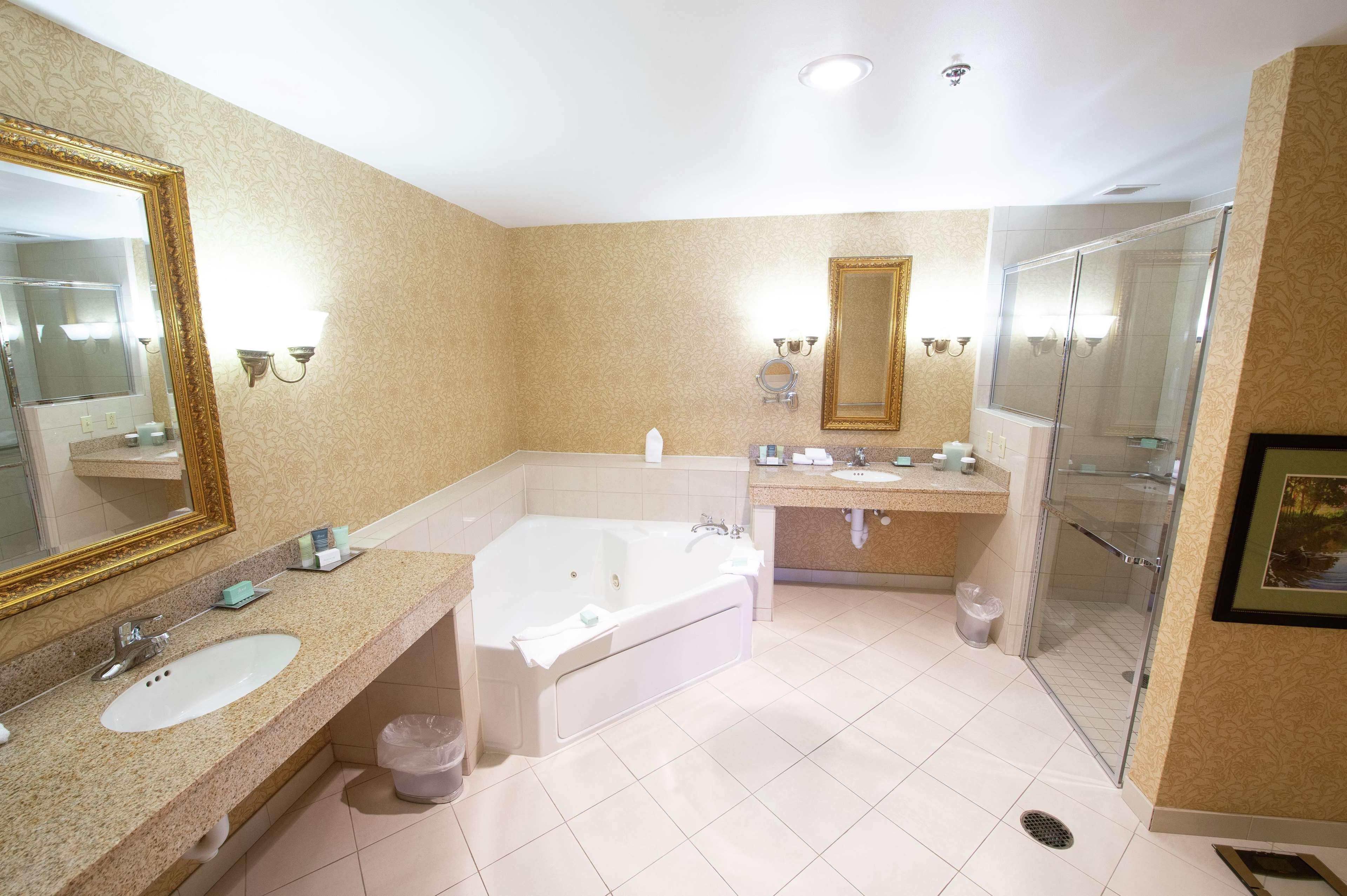 Virginia Crossings Hotel, Tapestry Collection By Hilton Glen Allen Zewnętrze zdjęcie