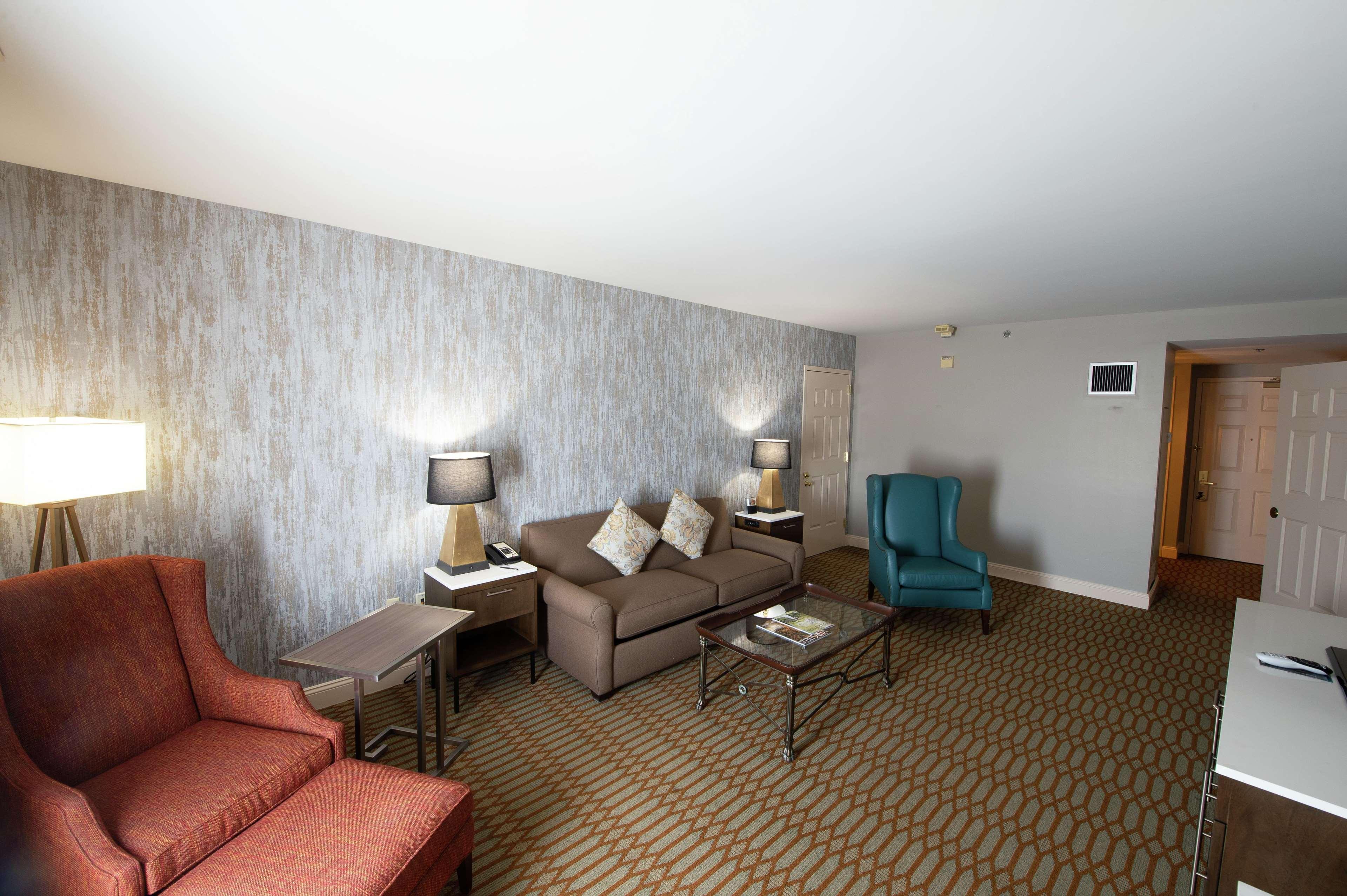 Virginia Crossings Hotel, Tapestry Collection By Hilton Glen Allen Zewnętrze zdjęcie