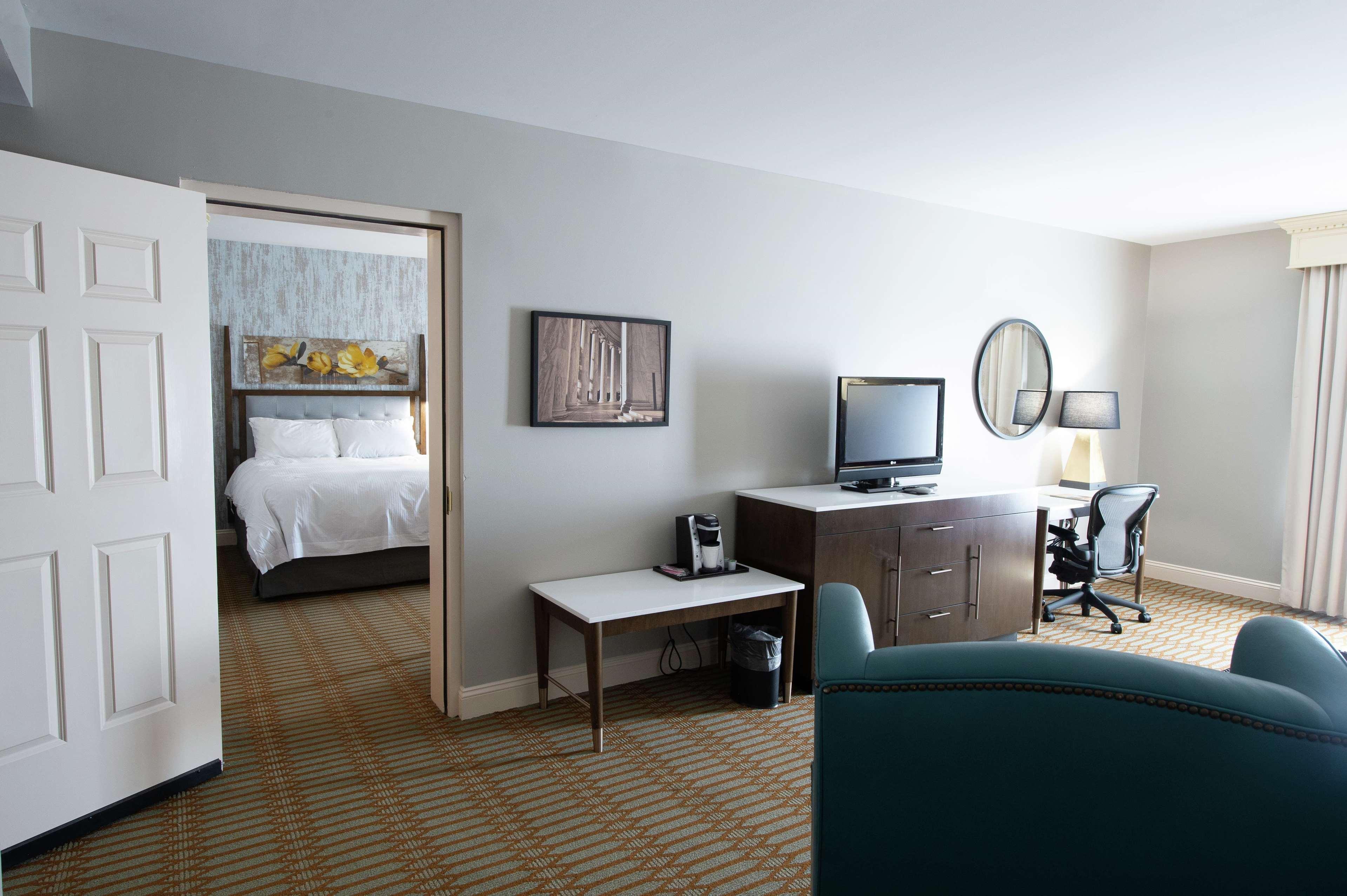 Virginia Crossings Hotel, Tapestry Collection By Hilton Glen Allen Zewnętrze zdjęcie