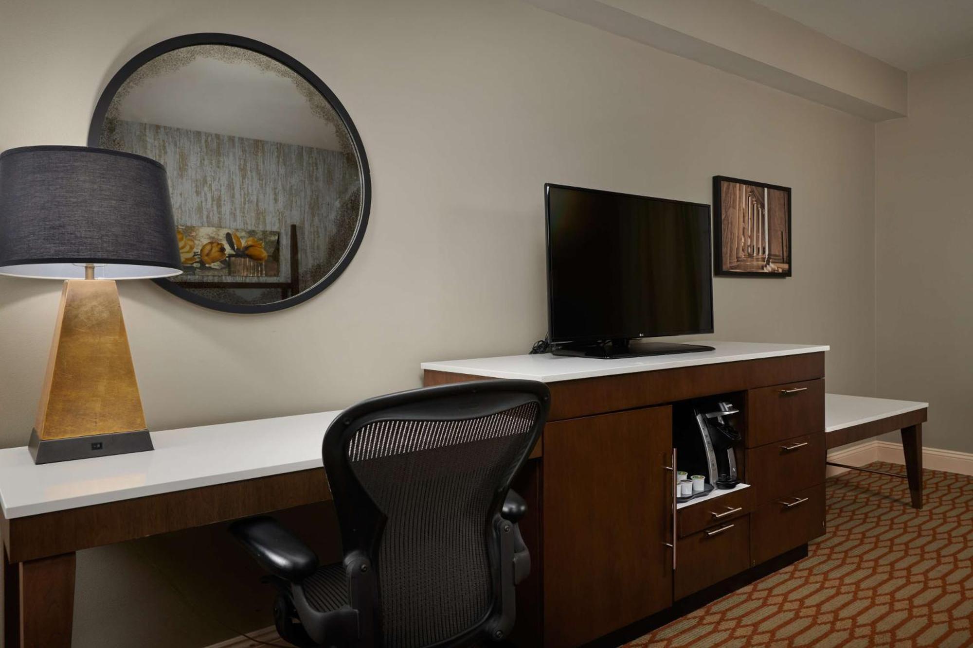 Virginia Crossings Hotel, Tapestry Collection By Hilton Glen Allen Zewnętrze zdjęcie